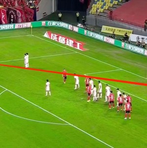 赛季第10球！30岁韦世豪20米任意球暴力抽射破门 或成国足新箭头